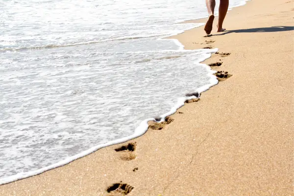 Como controlar o mofo e umidade nos closets que sofrem com maresia