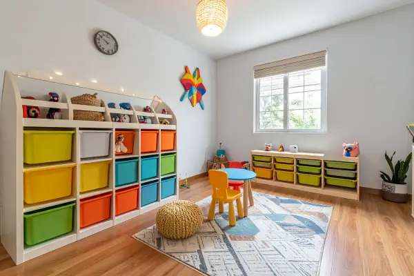 Descubra como transformar um cômodo da casa em uma brinquedoteca funcional